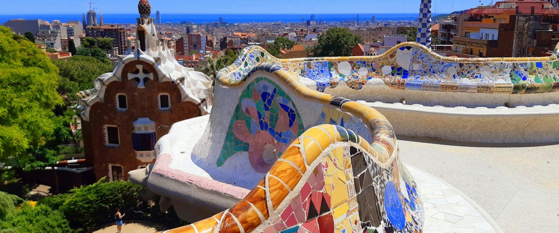 Barcelona Gaudi Guide