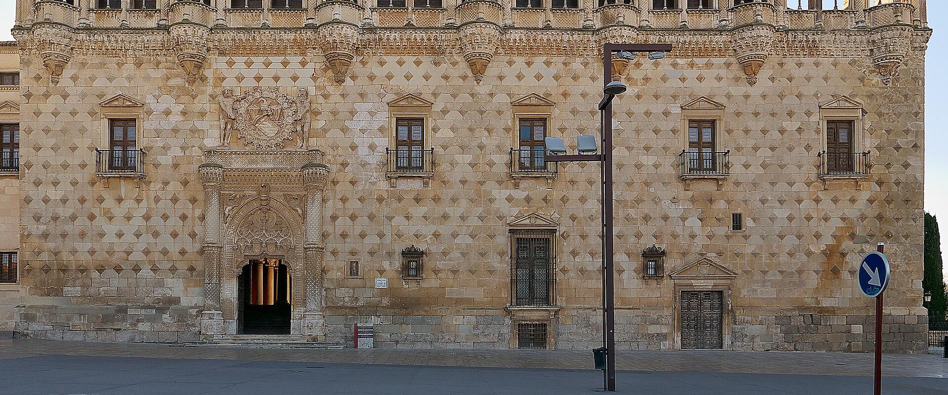 Palacio del Infantado, Guadalajara. Fachada principal