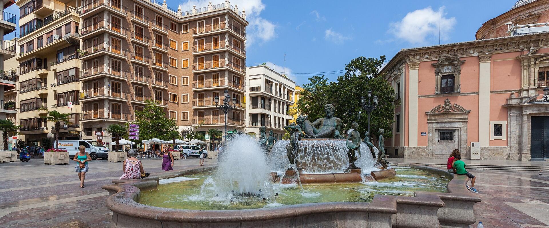 Plaza de la Virgen