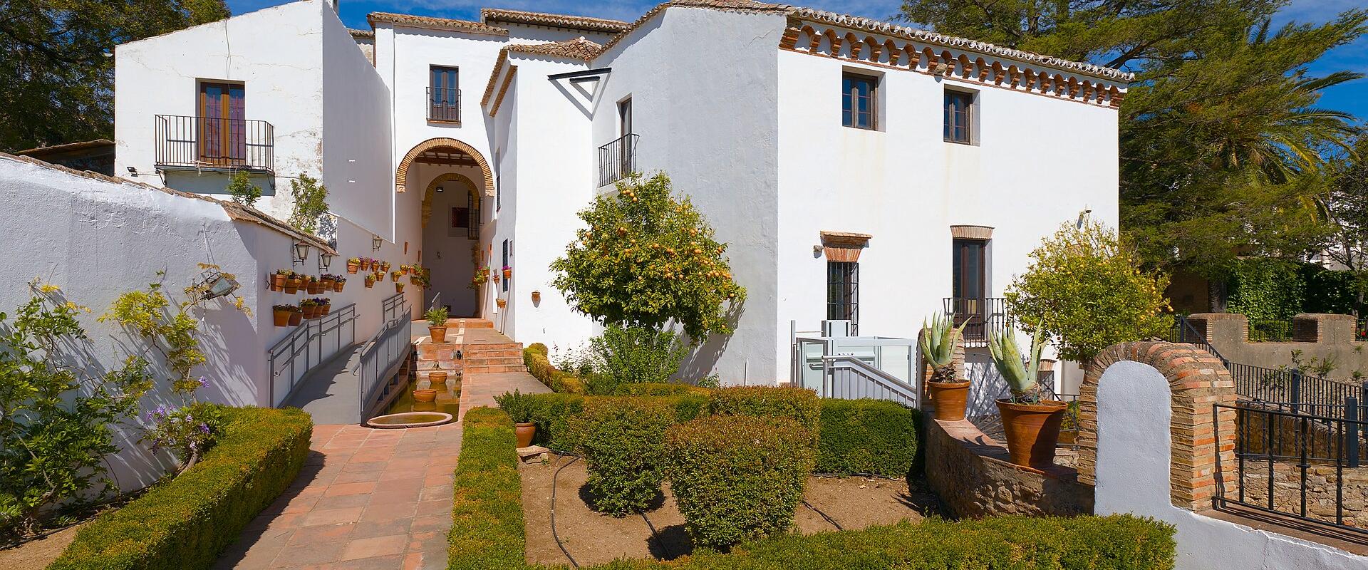 The garden courtyard of the Palacio de Mondragón, home of the Ronda museum