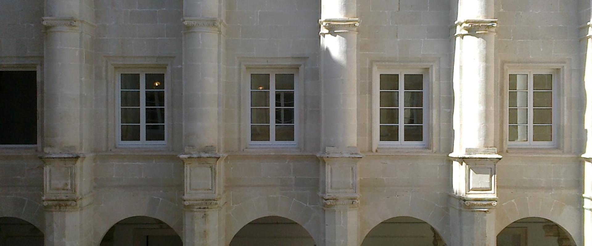 The arcaded cloister of the former convent housing the Museu de Menorca