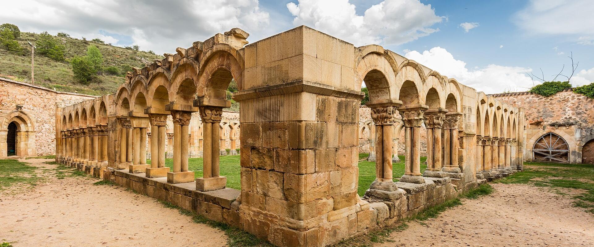The interlaced arches of the San Juan de Duero cloister in Soria