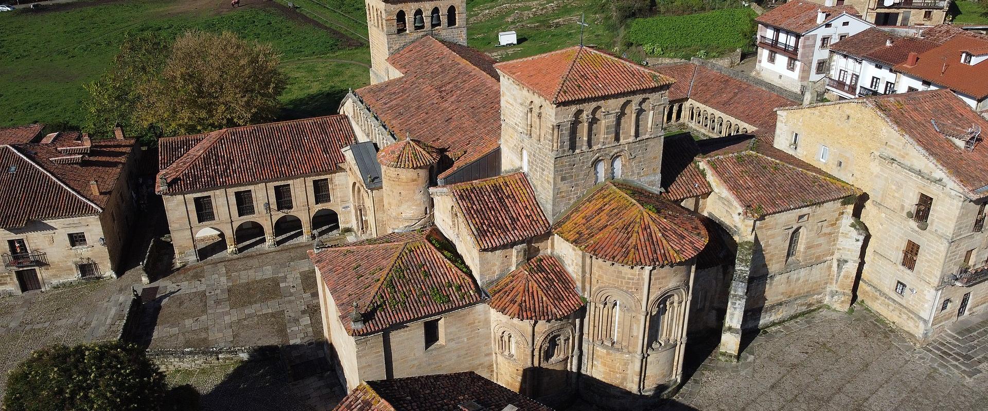 The Romanesque Collegiate Church of Santa Juliana among the rooftops of Santillana del Mar